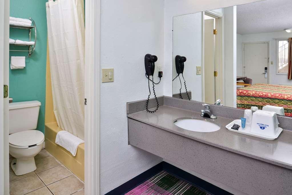 Indy Southwestern Inn-South Indianapolis Room photo