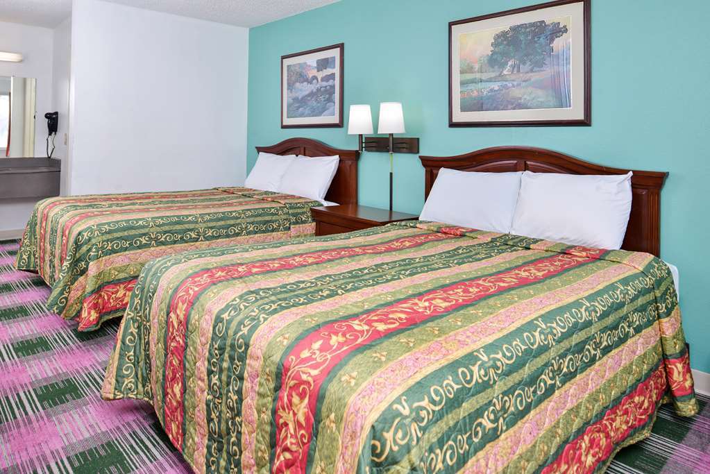 Indy Southwestern Inn-South Indianapolis Room photo